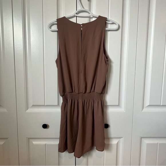 Babaton Aritzia Size Small Nude Romper - Picture 3 of 5